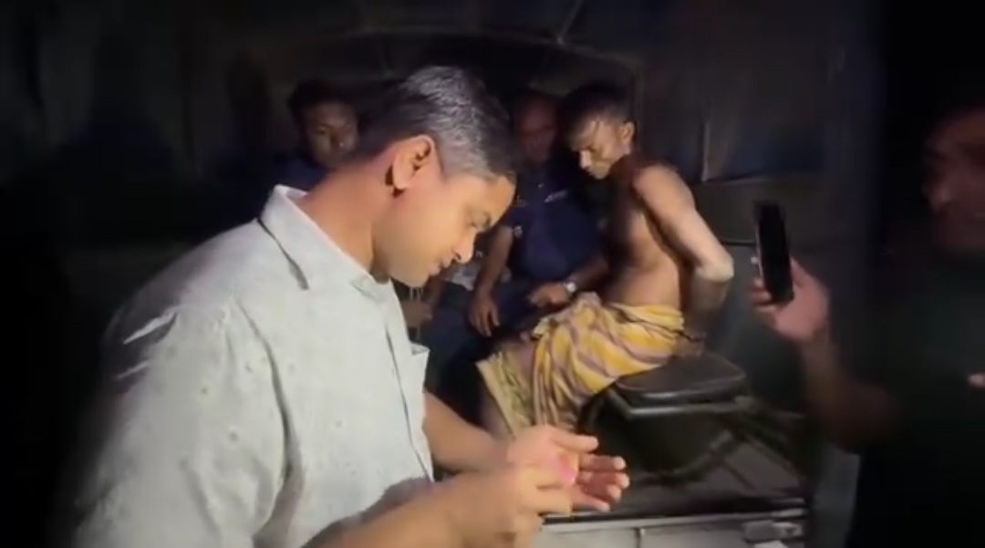 ভূরুঙ্গামারীর সোনাতলীর শহিদুল ইসলাম (৪০) ওরফে ট্যাবলেট শহিদুল ১০৫ পিস ইয়াবা সহ পুলিশের হাতে গ্রেফতার